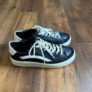 Nothing New Leather Sneakers